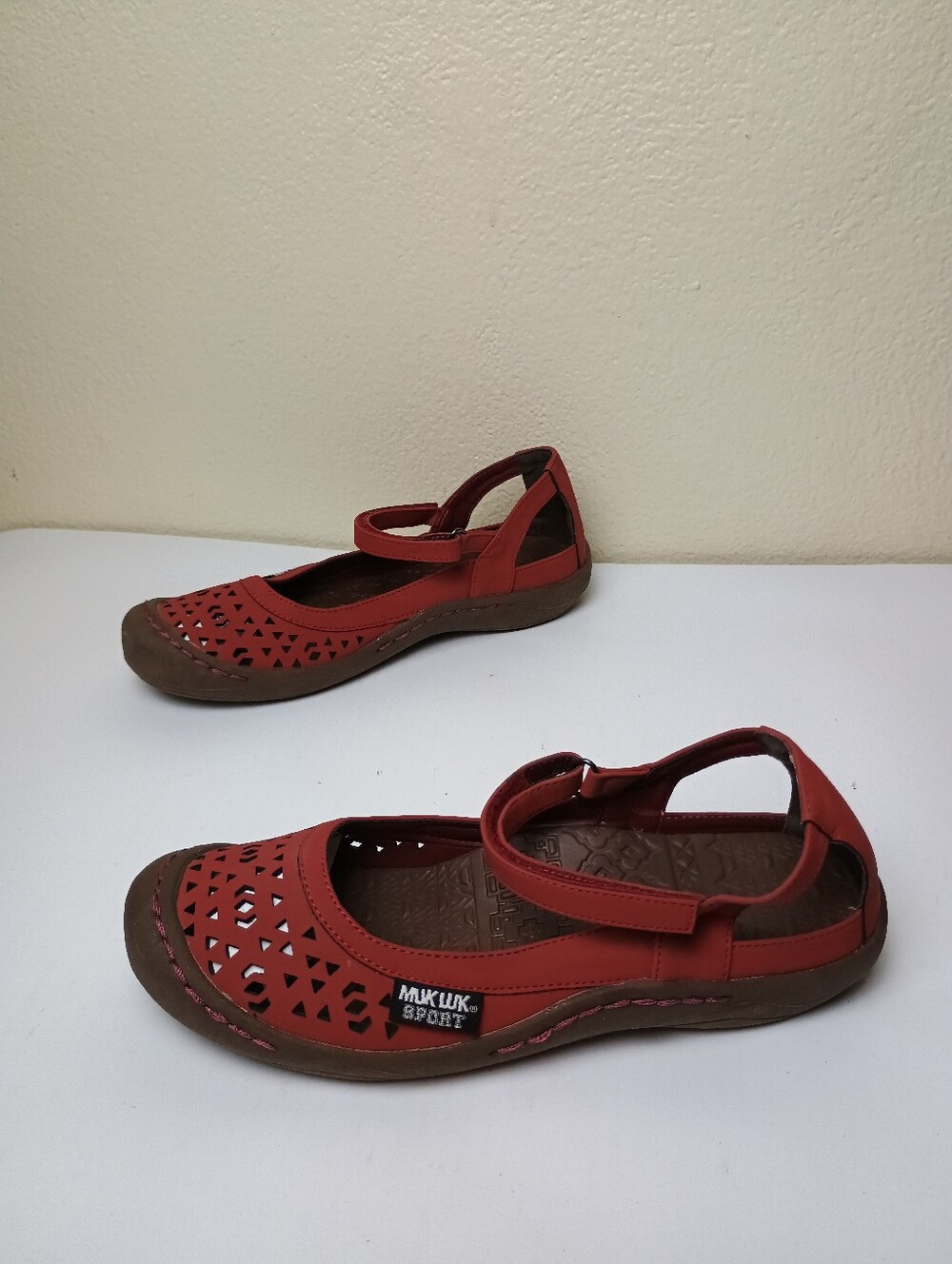 Muk Luks Sport Juju 7 Mary Jane Red Flats Hook-and-loop Laser-Cut Details
